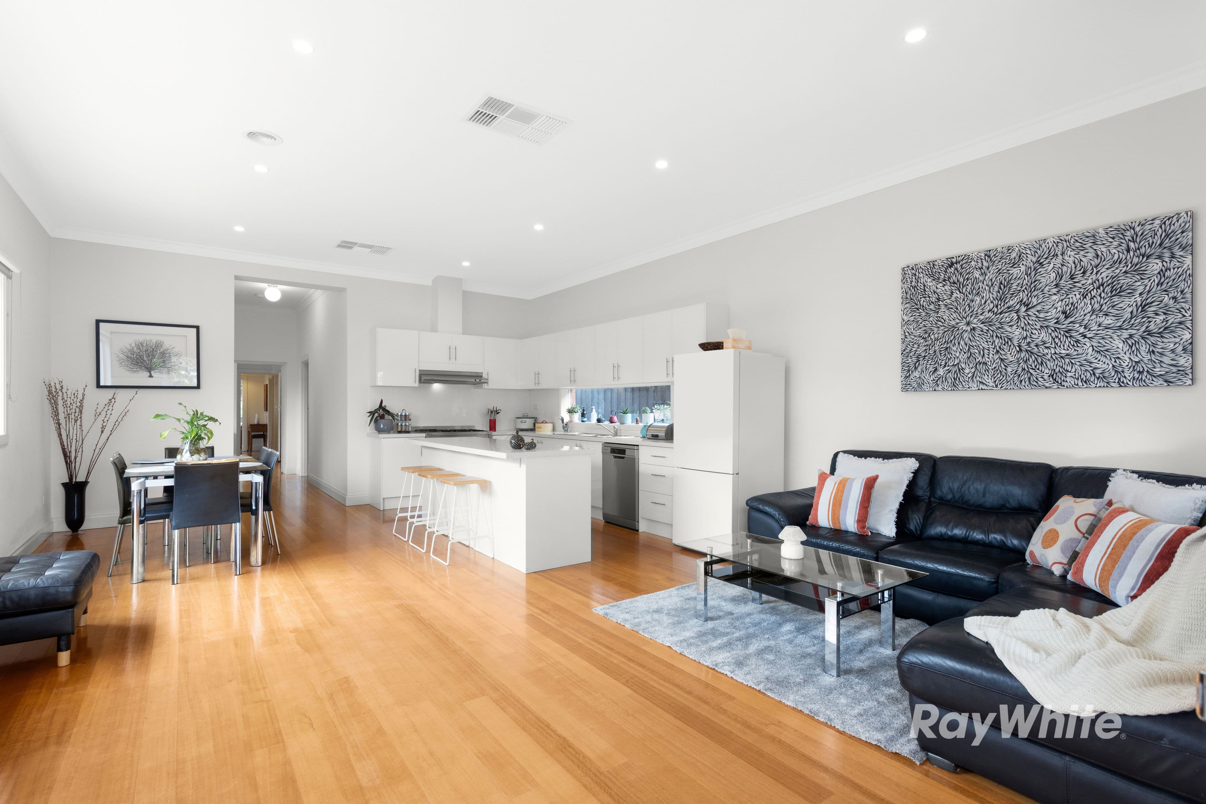 33 Paddington Road, Hughesdale VIC 3166, Hughesdale - Thumbnail 2