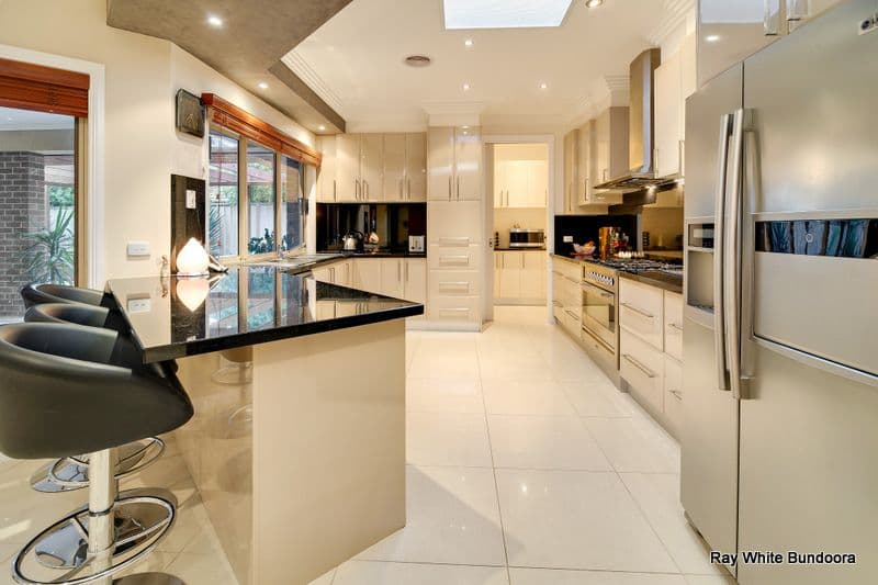 4 Brandon Crescent, BUNDOORA VIC 3083, Bundoora - Thumbnail 4