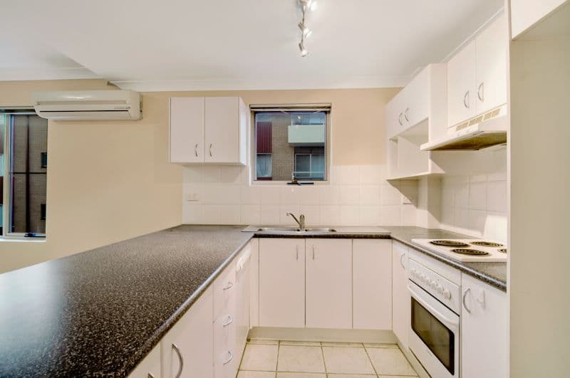 9 Linsley Street, GLADESVILLE NSW 2111, Gladesville - Thumbnail 4