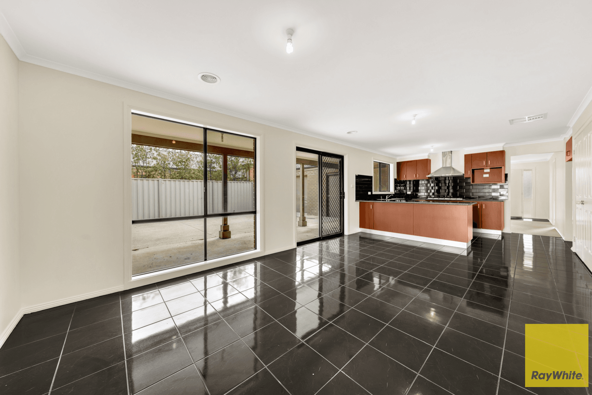 2 Oakmont Court, Truganina VIC 3029, Truganina - Thumbnail 8