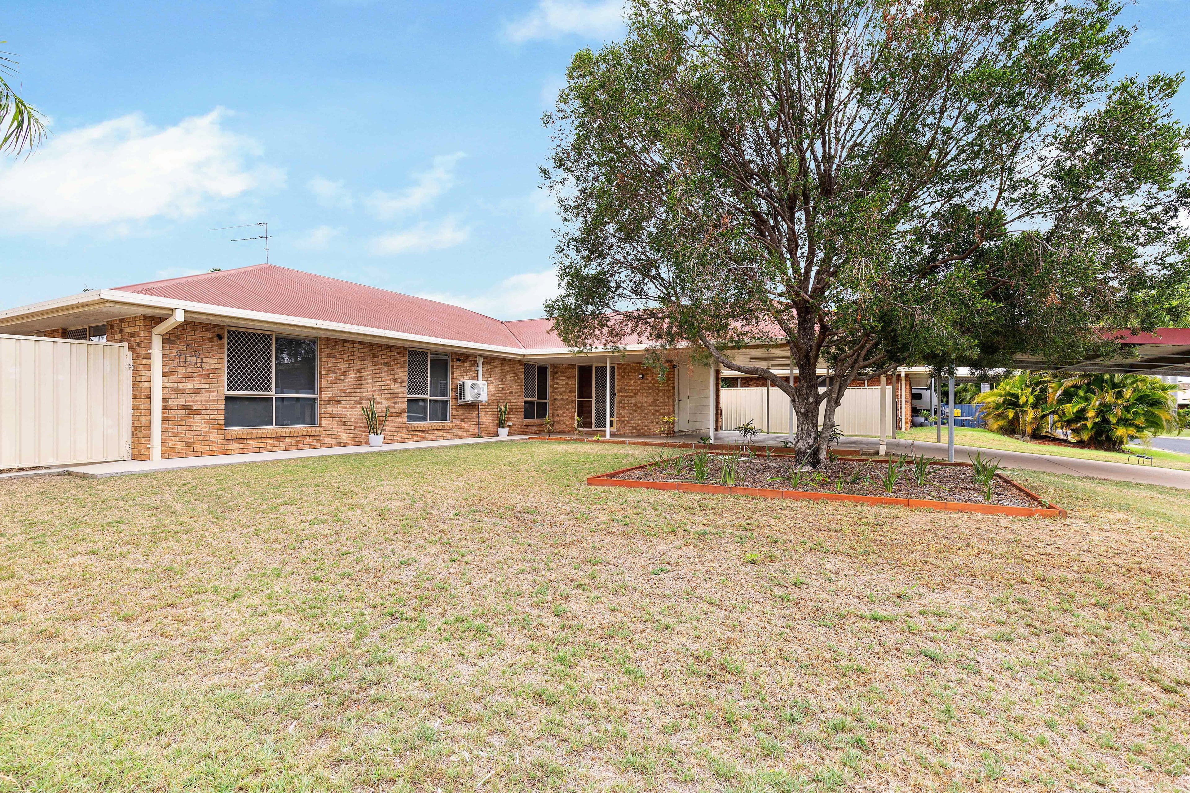 5 Crozier Crescent, Emerald QLD 4720, Emerald - Image 1