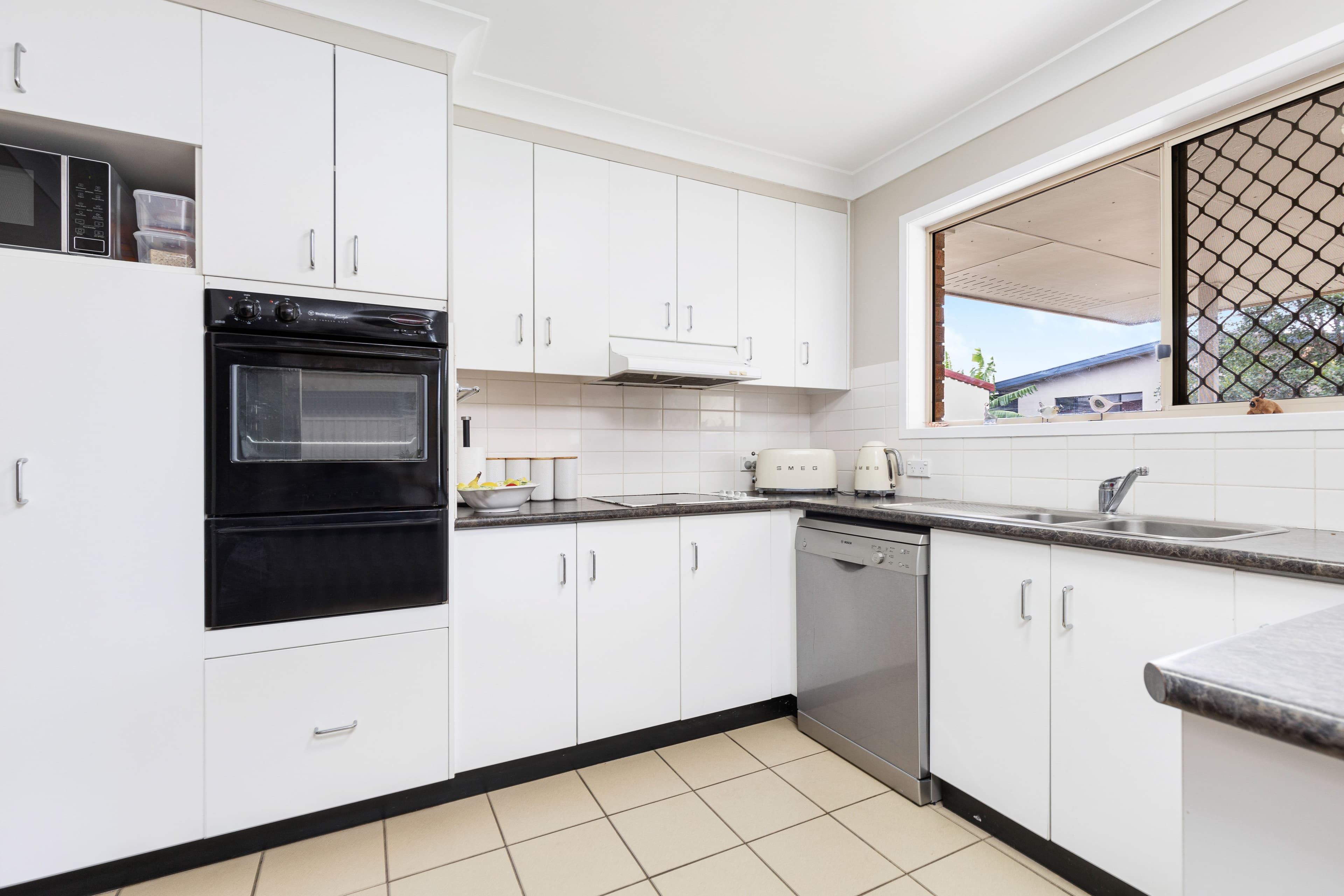 5 Crozier Crescent, Emerald QLD 4720, Emerald - Thumbnail 5