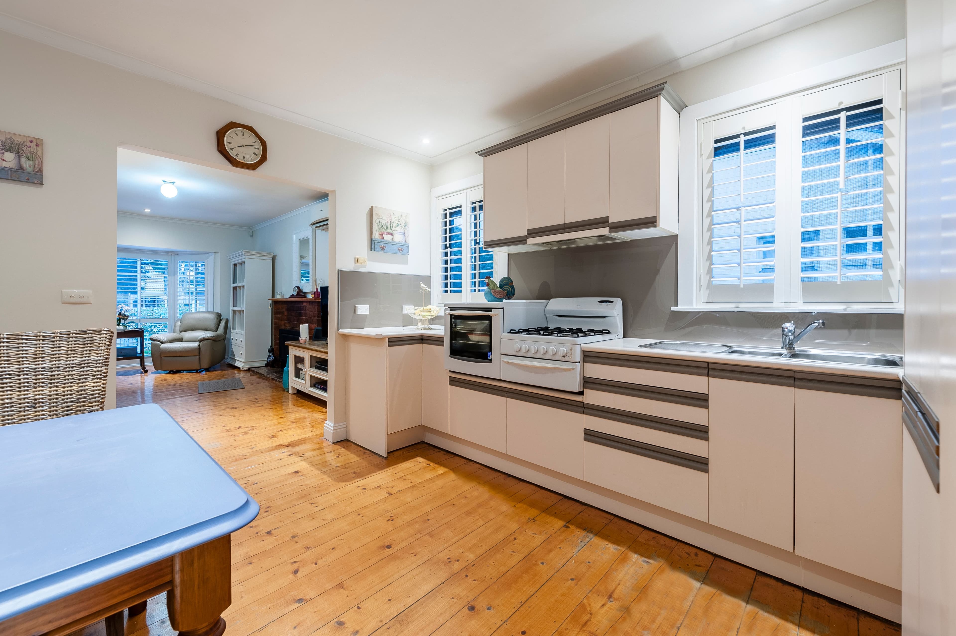 11 Keilor Avenue, Reservoir VIC 3073, Reservoir - Thumbnail 2