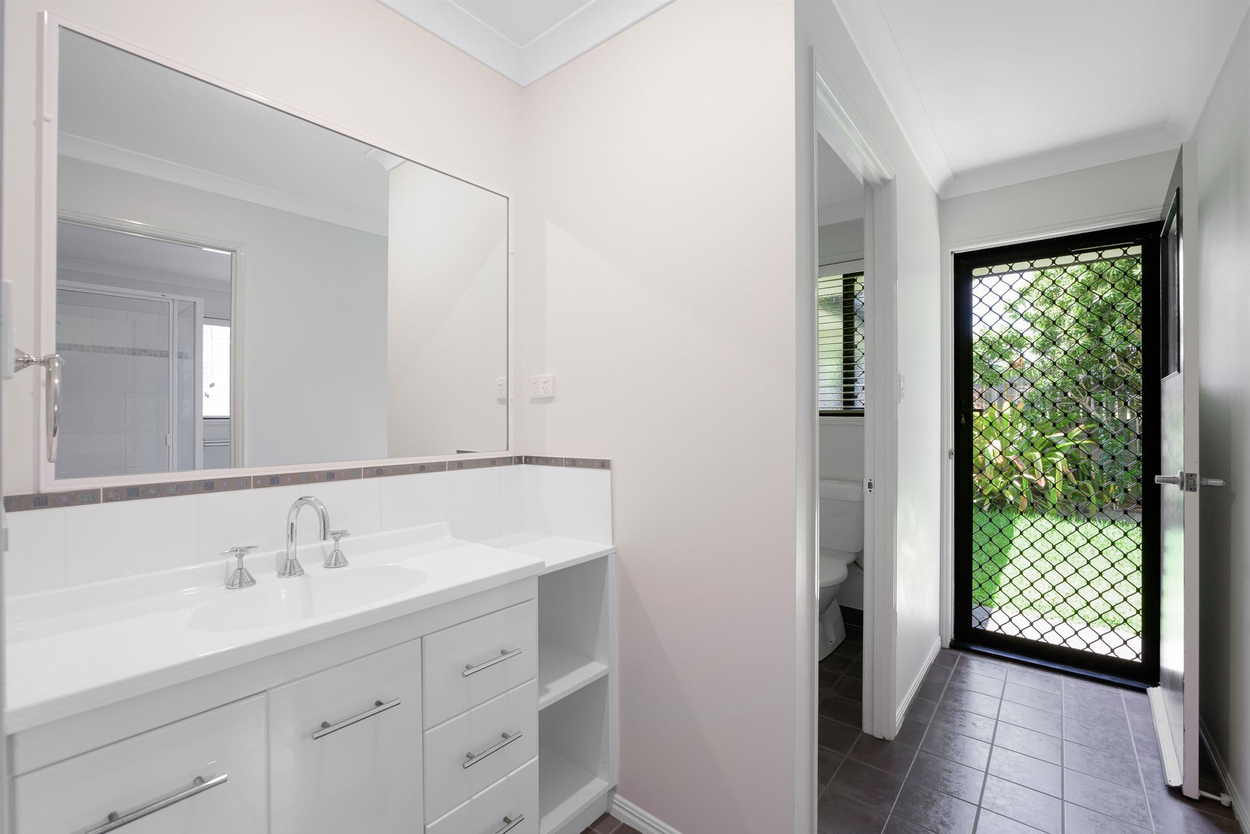 24 Reinaerhoff Crescent, Glen Eden QLD 4680, Glen Eden - Thumbnail 8