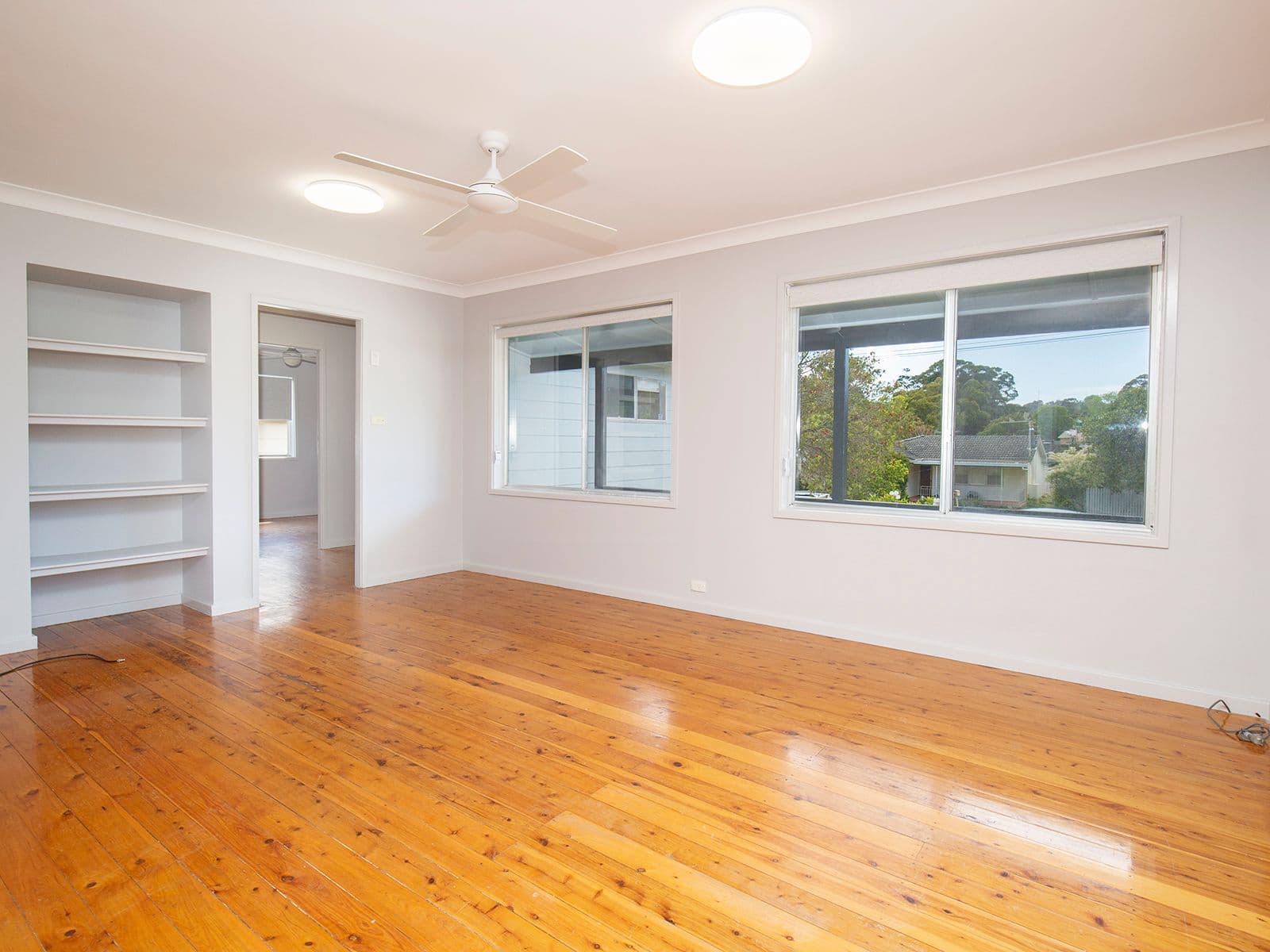 18 Cranbrook Parade, Rankin Park - Thumbnail 2