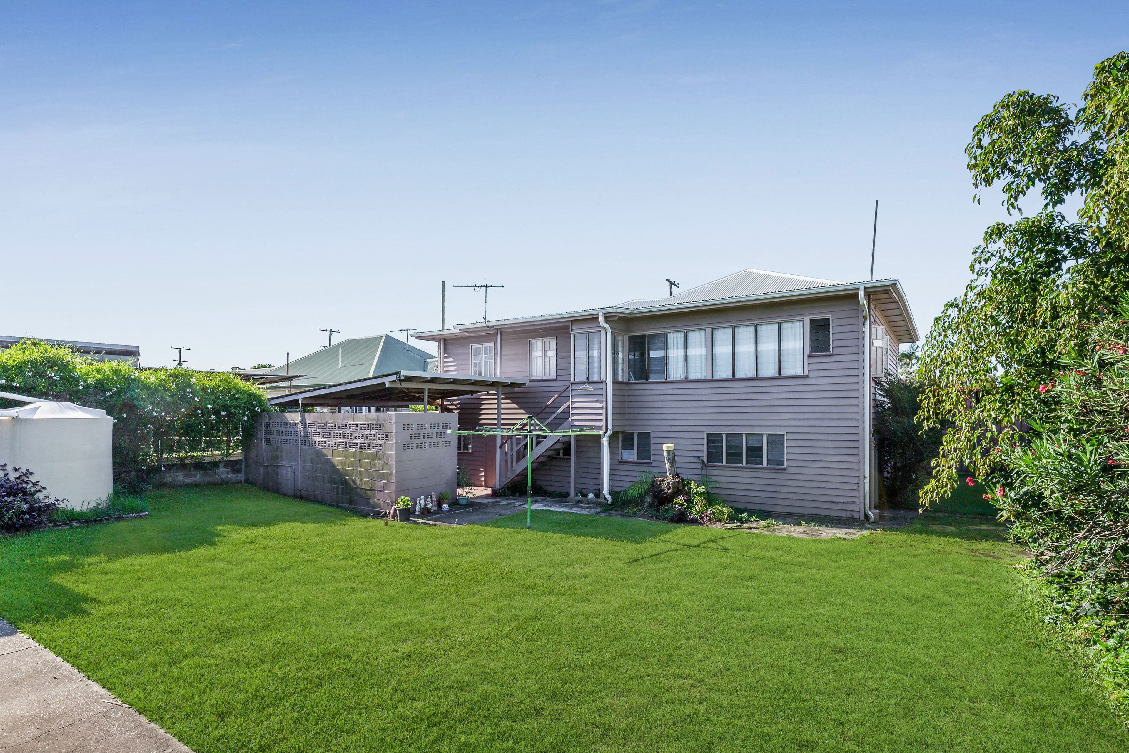 83 Raceview Avenue, Hendra QLD 4011, Hendra - Thumbnail 2