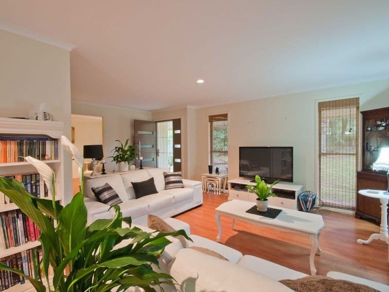 2 Bertana Drive, MUDGEERABA QLD 4213, Mudgeeraba - Thumbnail 4