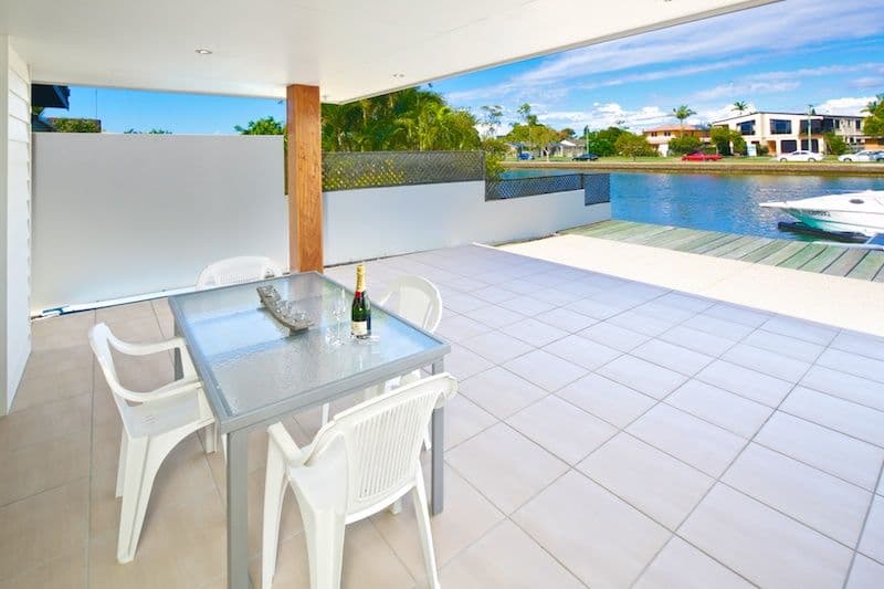 18 Vaggelas Crescent, BIGGERA WATERS QLD 4216, Biggera Waters - Thumbnail 3