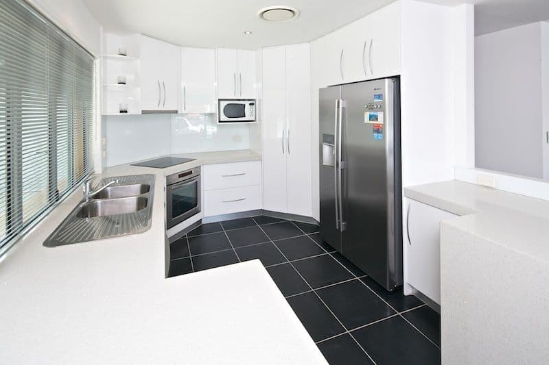 18 Vaggelas Crescent, BIGGERA WATERS QLD 4216, Biggera Waters - Thumbnail 7