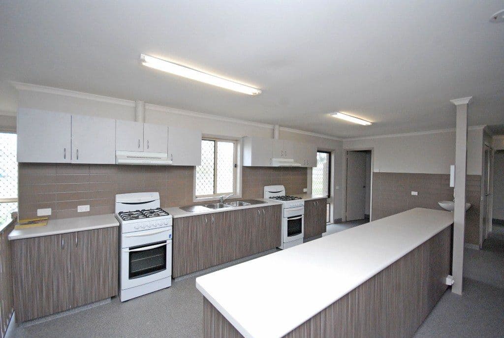 102 Leawarra Crescent, DELACOMBE VIC 3356, Delacombe - Thumbnail 2