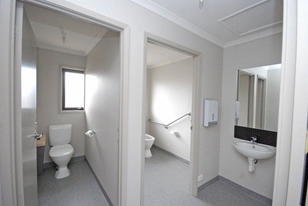 102 Leawarra Crescent, DELACOMBE VIC 3356, Delacombe - Thumbnail 5