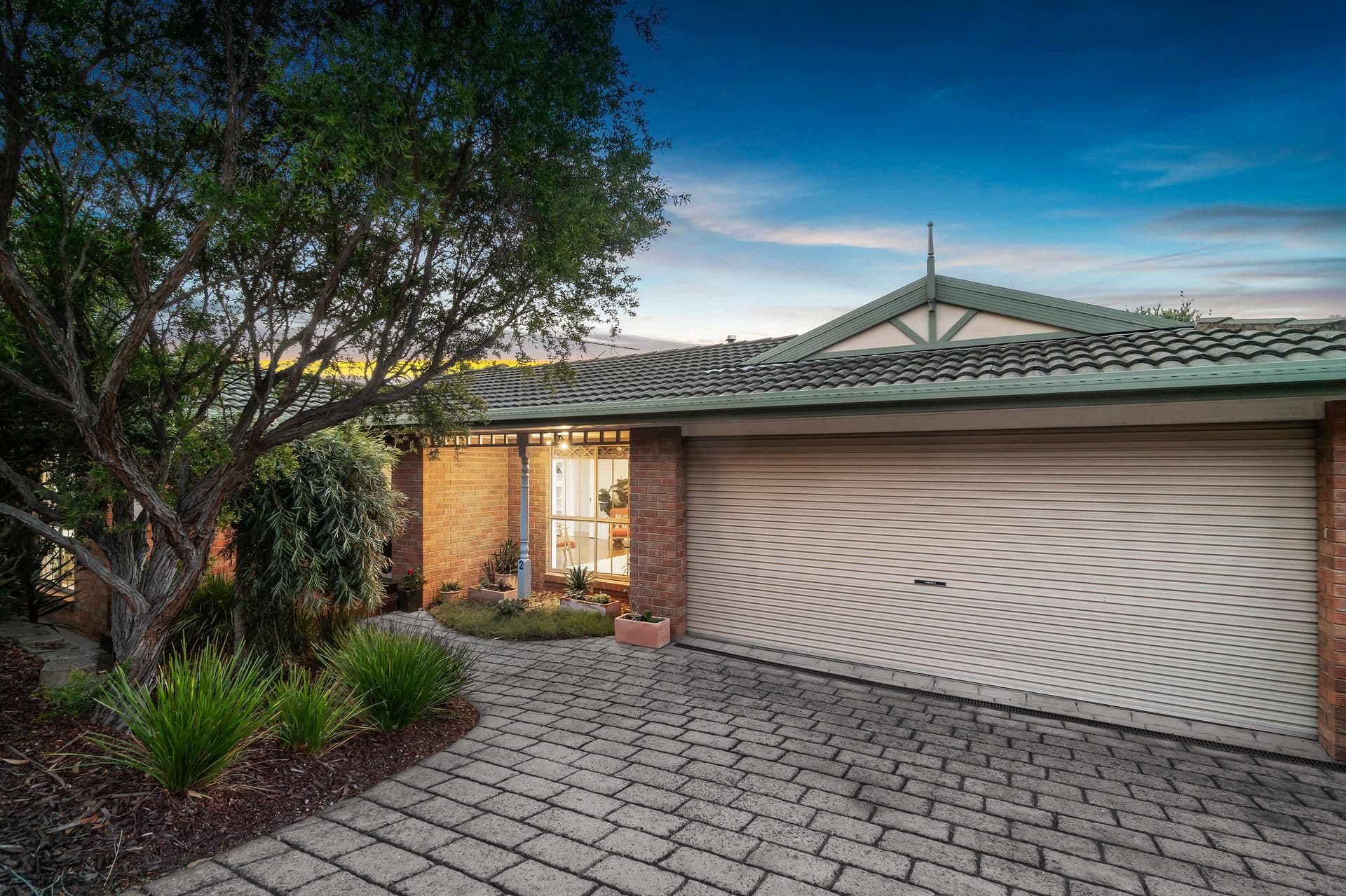 2 Citriodora Court, Diamond Creek VIC 3089, Diamond Creek - Thumbnail 2