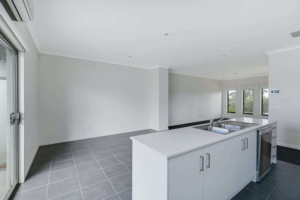 6 Maize Place, Mernda VIC 3754, Mernda - Thumbnail 6