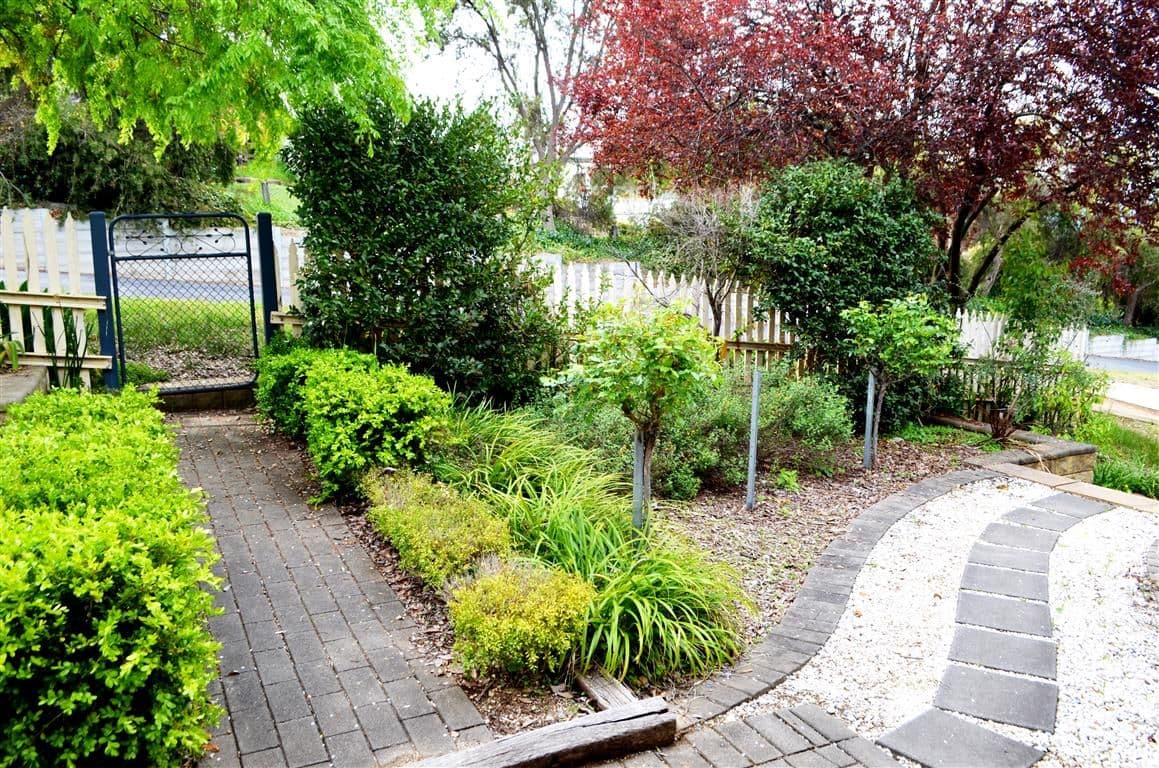 48 Carey Street, Tumut NSW 2720, Tumut - Thumbnail 3