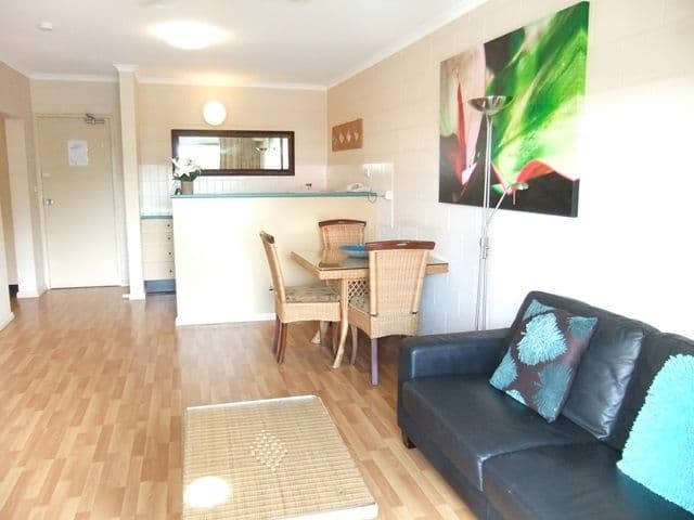 175 Lake Street, CAIRNS CITY QLD 4870, Cairns City - Thumbnail 2
