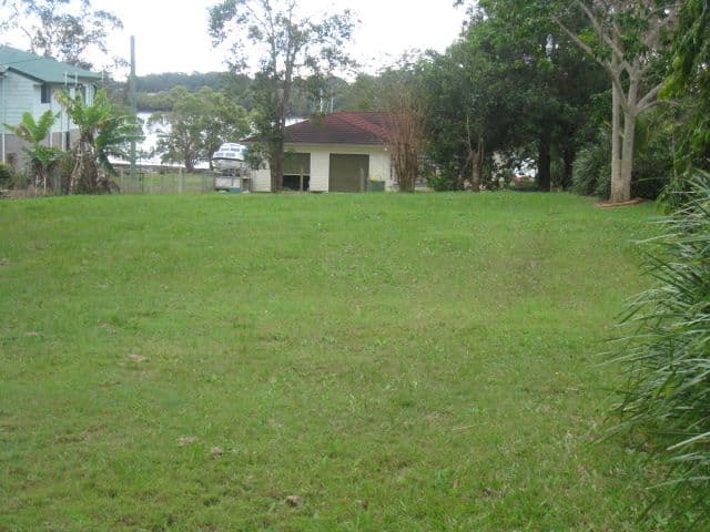 15 Bayview Road, RUSSELL ISLAND QLD 4184, Russell Island - Thumbnail 2