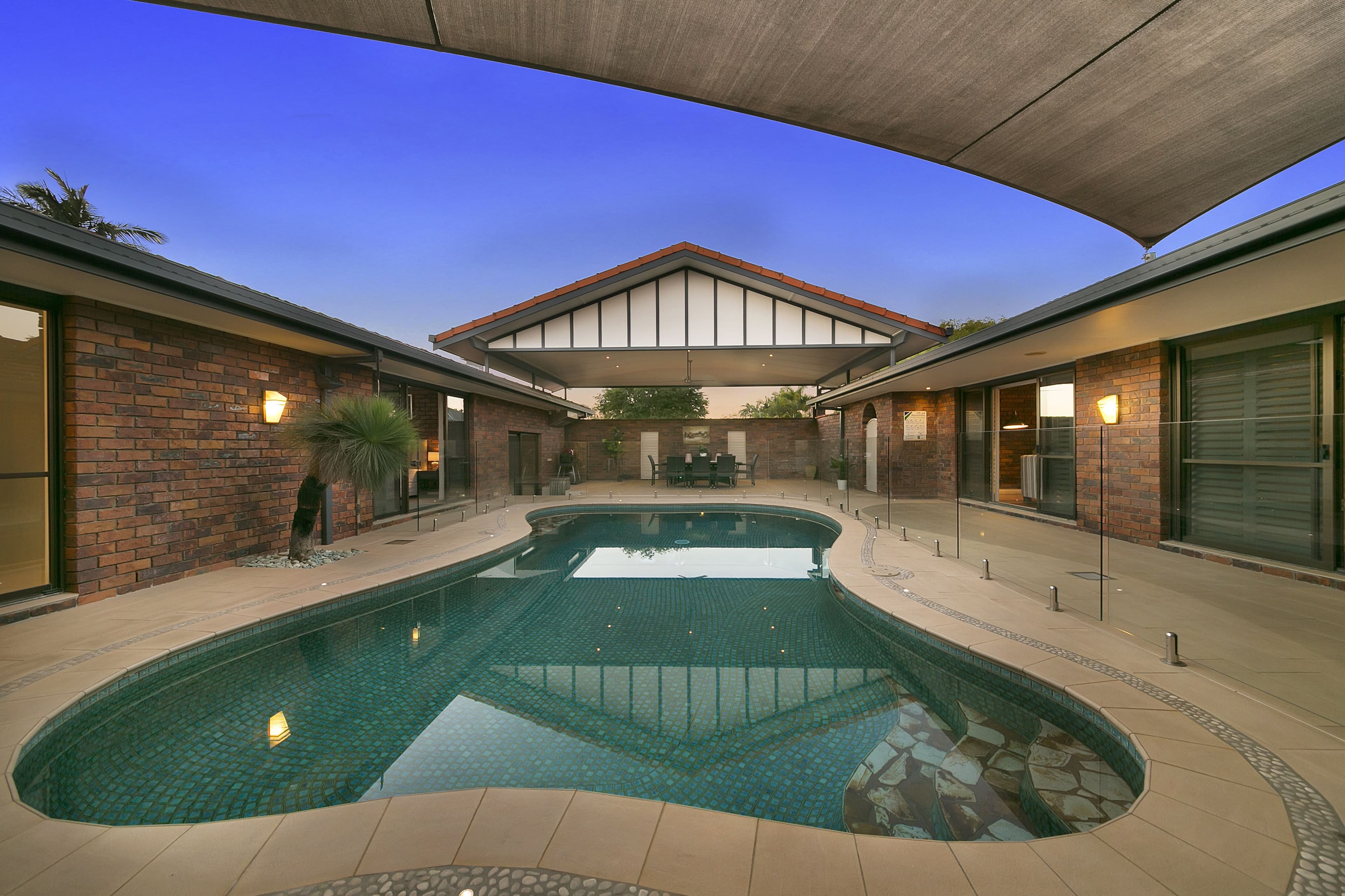 6 Malbon Street, Eight Mile Plains QLD 4113, Eight Mile Plains - Thumbnail 2