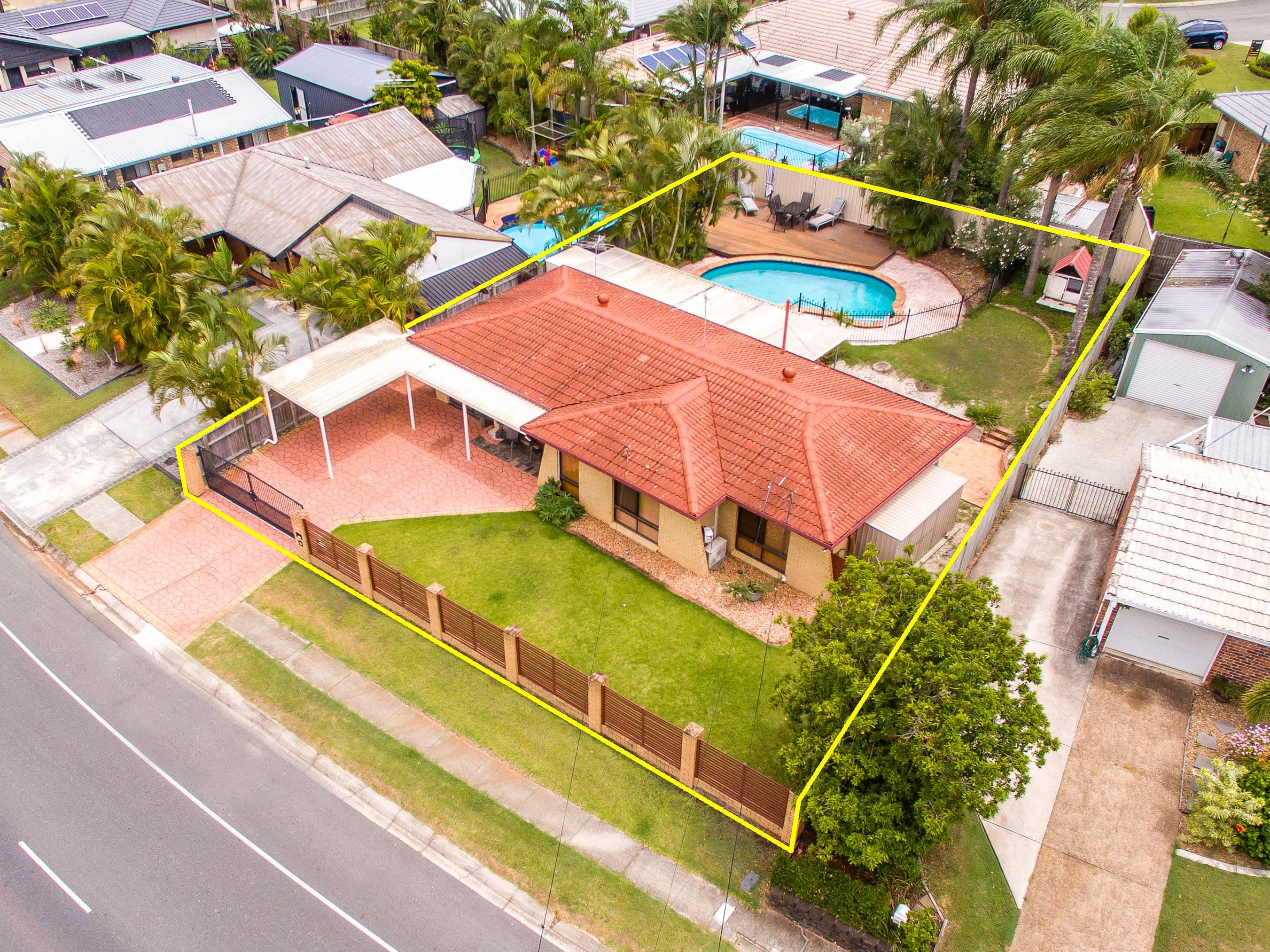 70 Brentwood Drive, Daisy Hill QLD 4127, Daisy Hill - Thumbnail 2