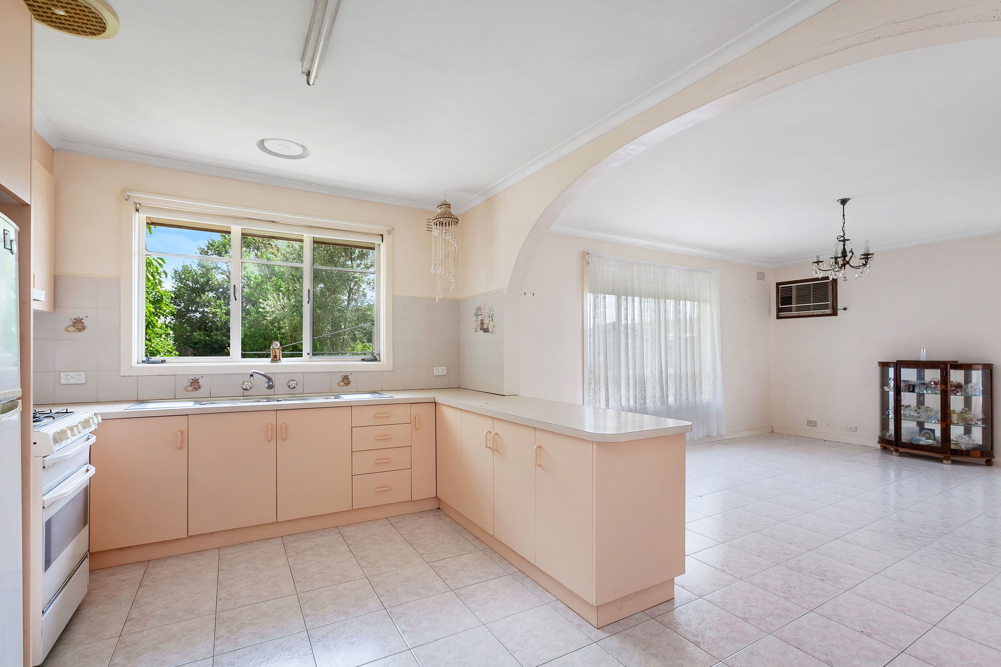 16 Ida Court, Reservoir VIC 3073, Reservoir - Thumbnail 4