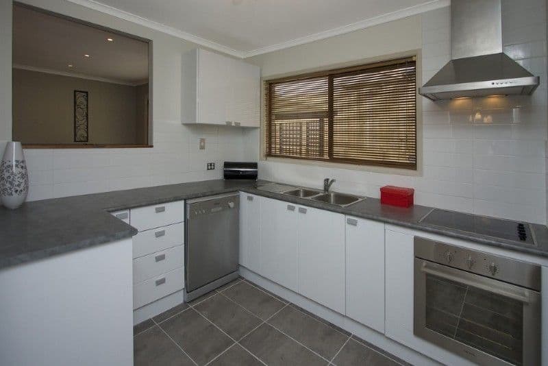 RIVERHILLS QLD 4074, Riverhills - Thumbnail 3