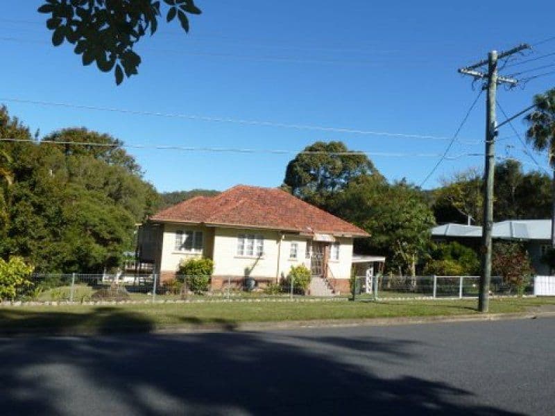 12 Piddington Street, ASHGROVE QLD 4060, Ashgrove - Thumbnail 2