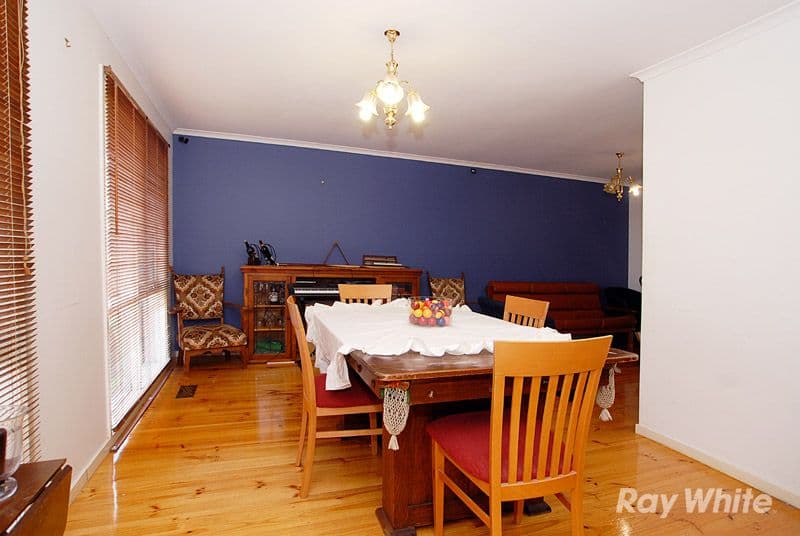 25 Harmsworth Avenue, WANTIRNA VIC 3152, Wantirna - Thumbnail 3