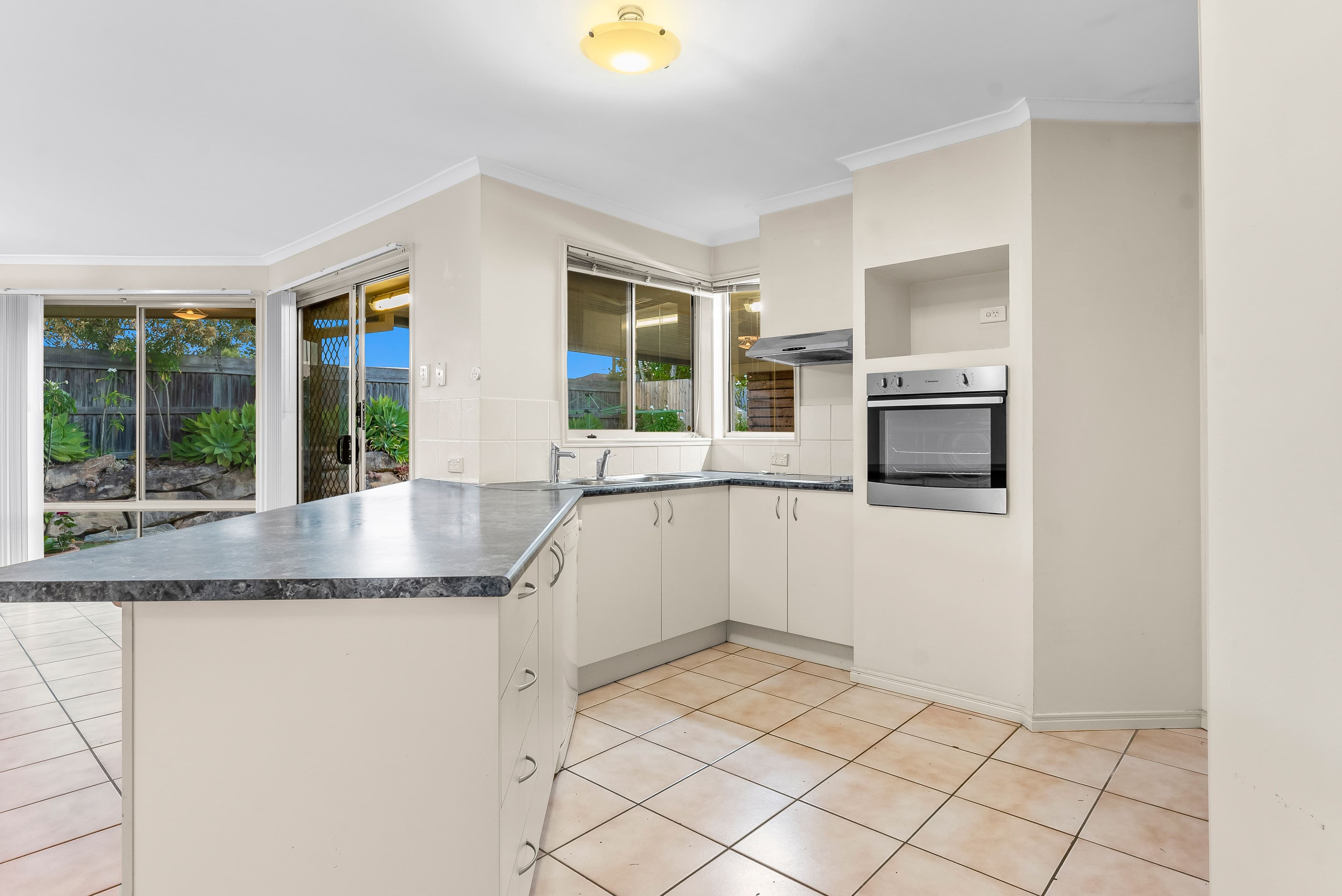 2 Whitfield Crescent, North Lakes QLD 4509, North Lakes - Thumbnail 3