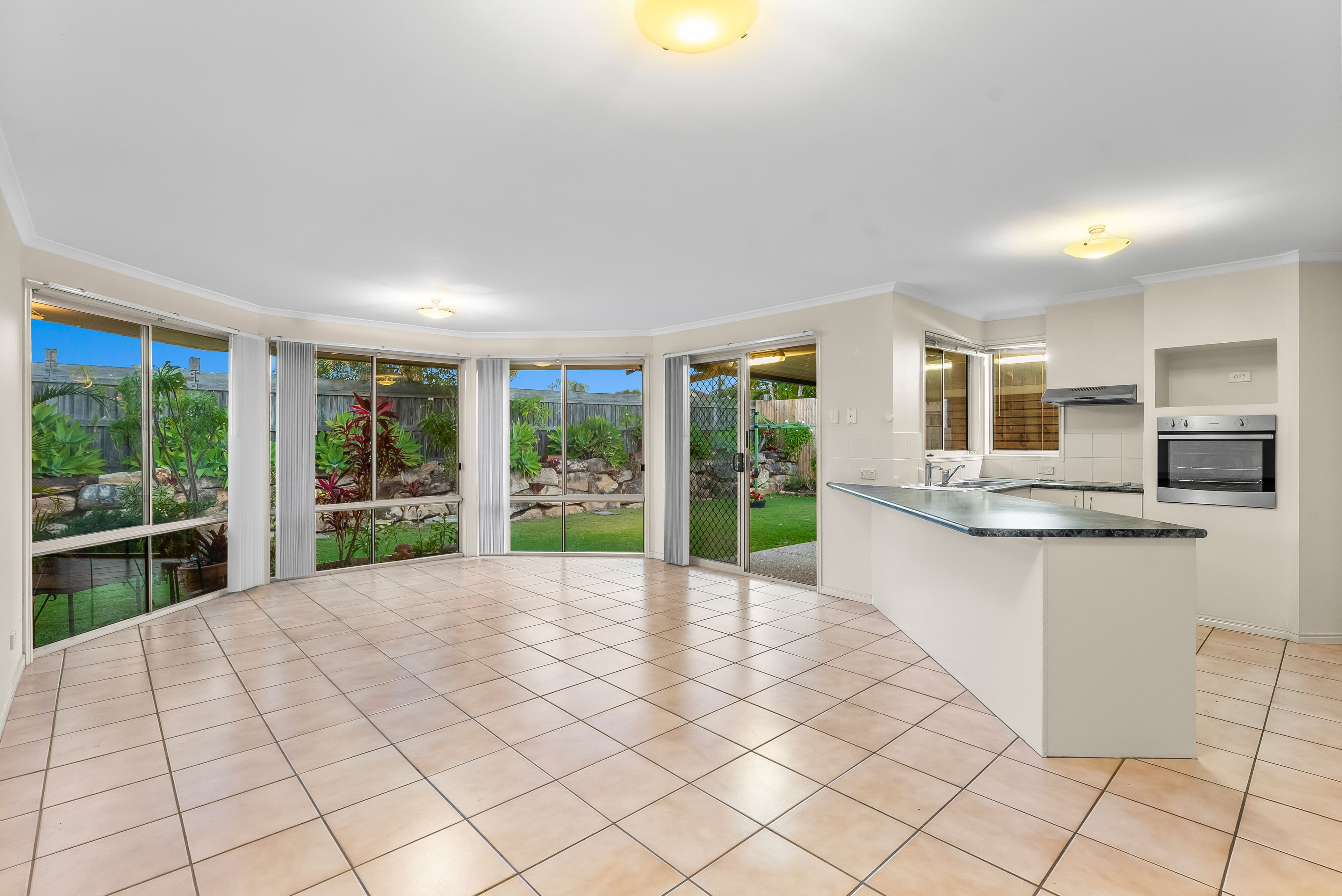 2 Whitfield Crescent, North Lakes QLD 4509, North Lakes - Thumbnail 5