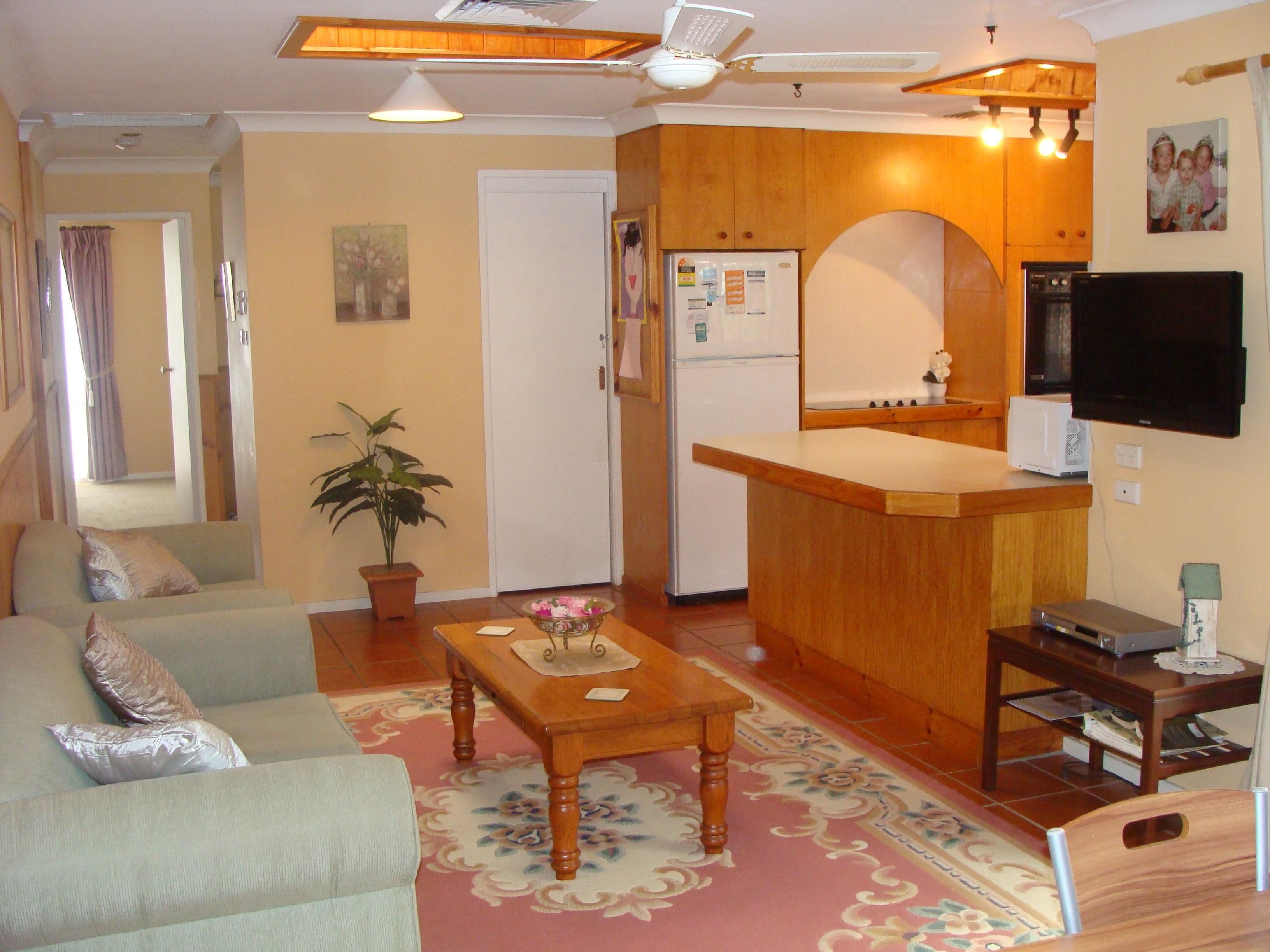 22 Crawford Drive, NORTH NOWRA NSW 2541, North Nowra - Thumbnail 5
