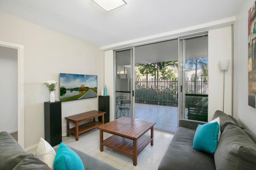 70 Durham Street, St Lucia QLD 4067, St Lucia - Thumbnail 2