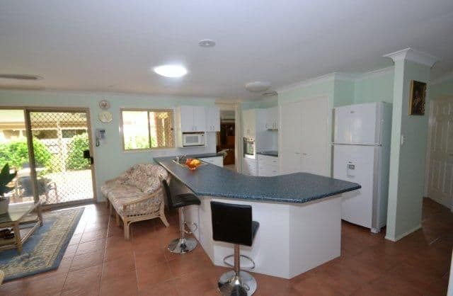 18 Schmidt Street, VICTORIA POINT QLD 4165, Victoria Point - Thumbnail 2