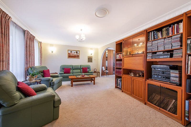 46 Chestnut Avenue, Ferntree Gully VIC 3156, Ferntree Gully - Thumbnail 2