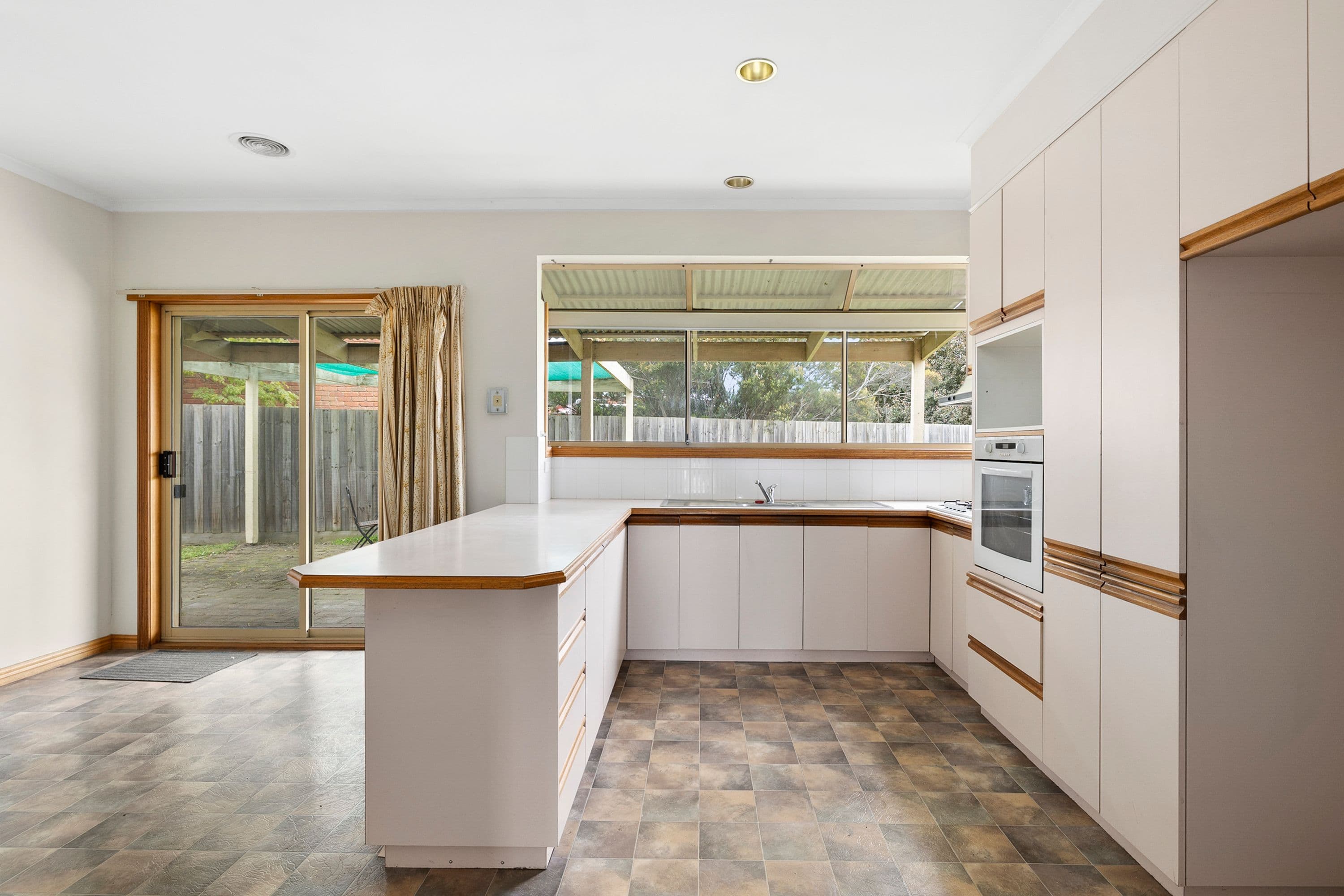 2 Bedggood Court, Sebastopol VIC 3356, Sebastopol - Thumbnail 2