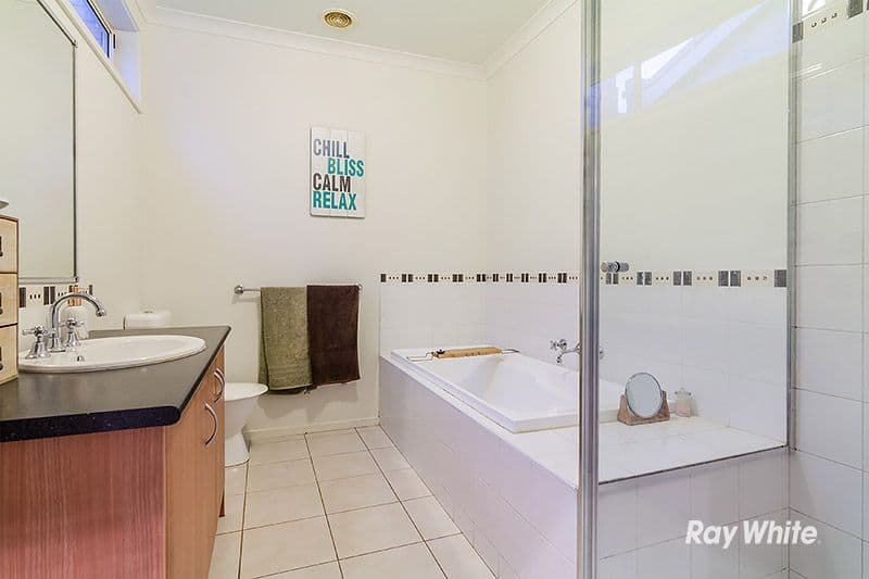 14 Gracehill Mews, Cranbourne VIC 3977, Cranbourne - Thumbnail 6