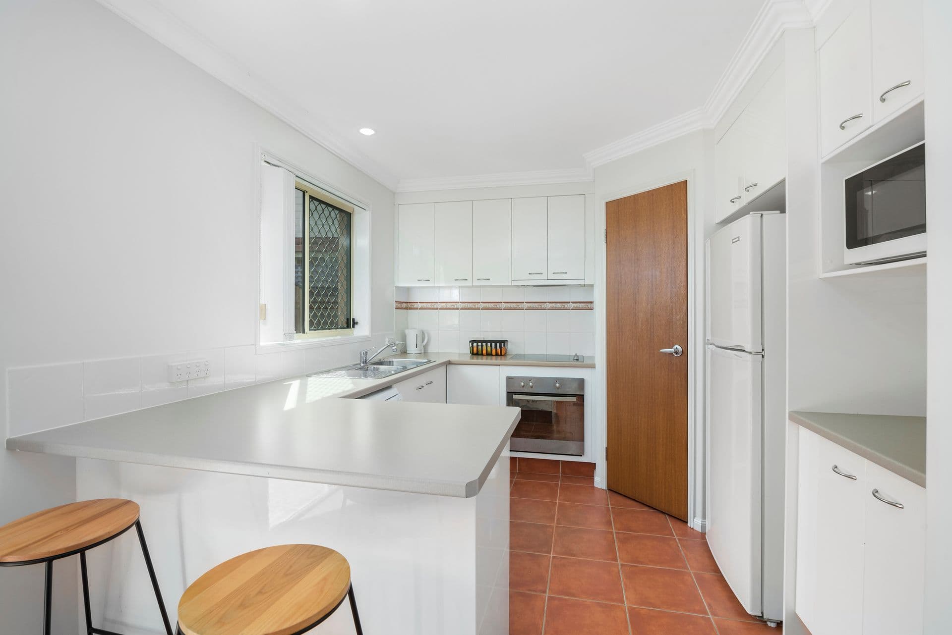 97 Casuarina Drive, Elanora QLD 4221, Elanora - Thumbnail 5