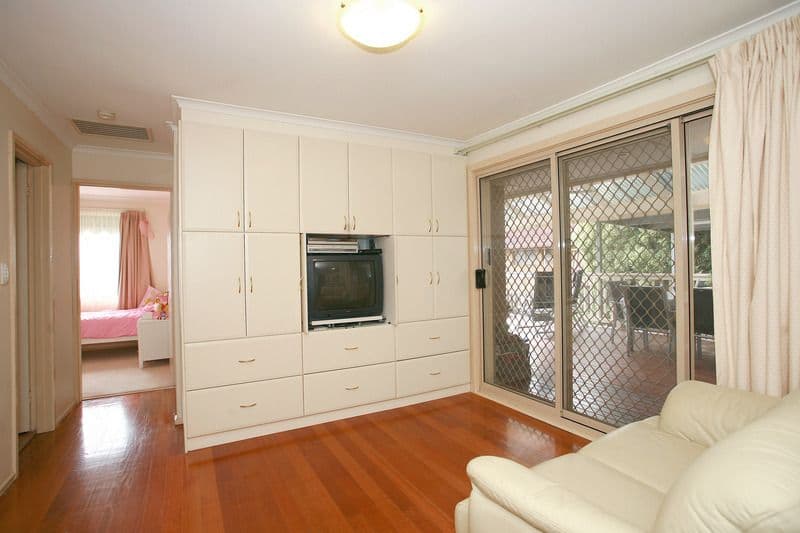 15 Suffolk Road, DANDENONG NORTH VIC 3175, Burradoo - Thumbnail 5