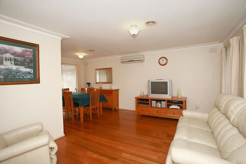 15 Suffolk Road, DANDENONG NORTH VIC 3175, Burradoo - Thumbnail 8
