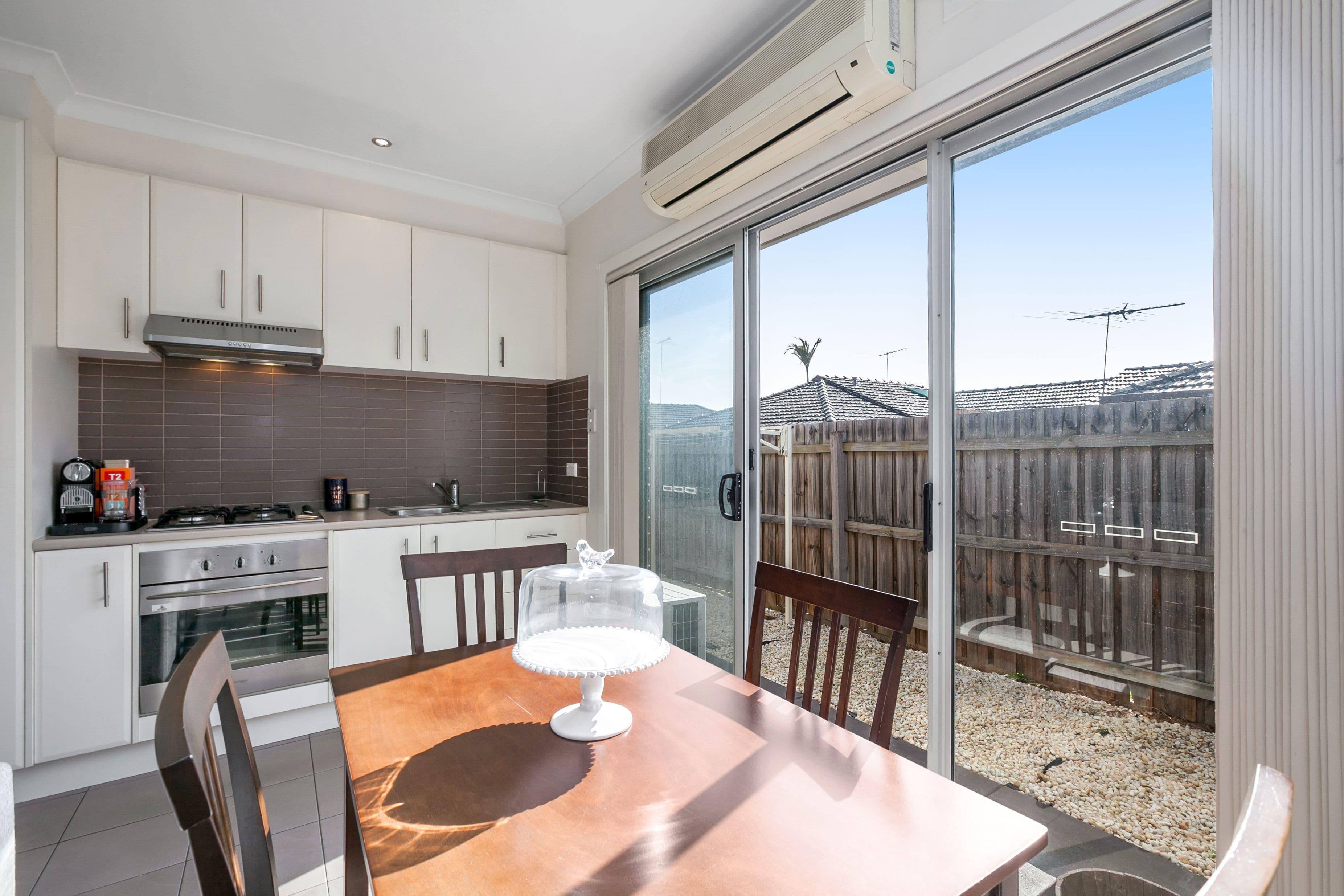 33 Ashley Street, Reservoir VIC 3073, Reservoir - Thumbnail 3