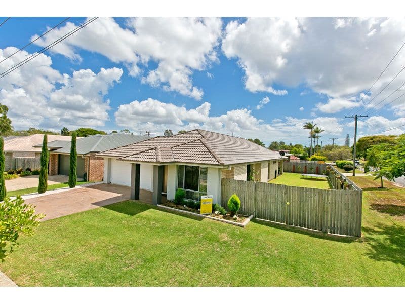 25 Stradbroke Street, REDLAND BAY QLD 4165, Redland Bay - Thumbnail 2