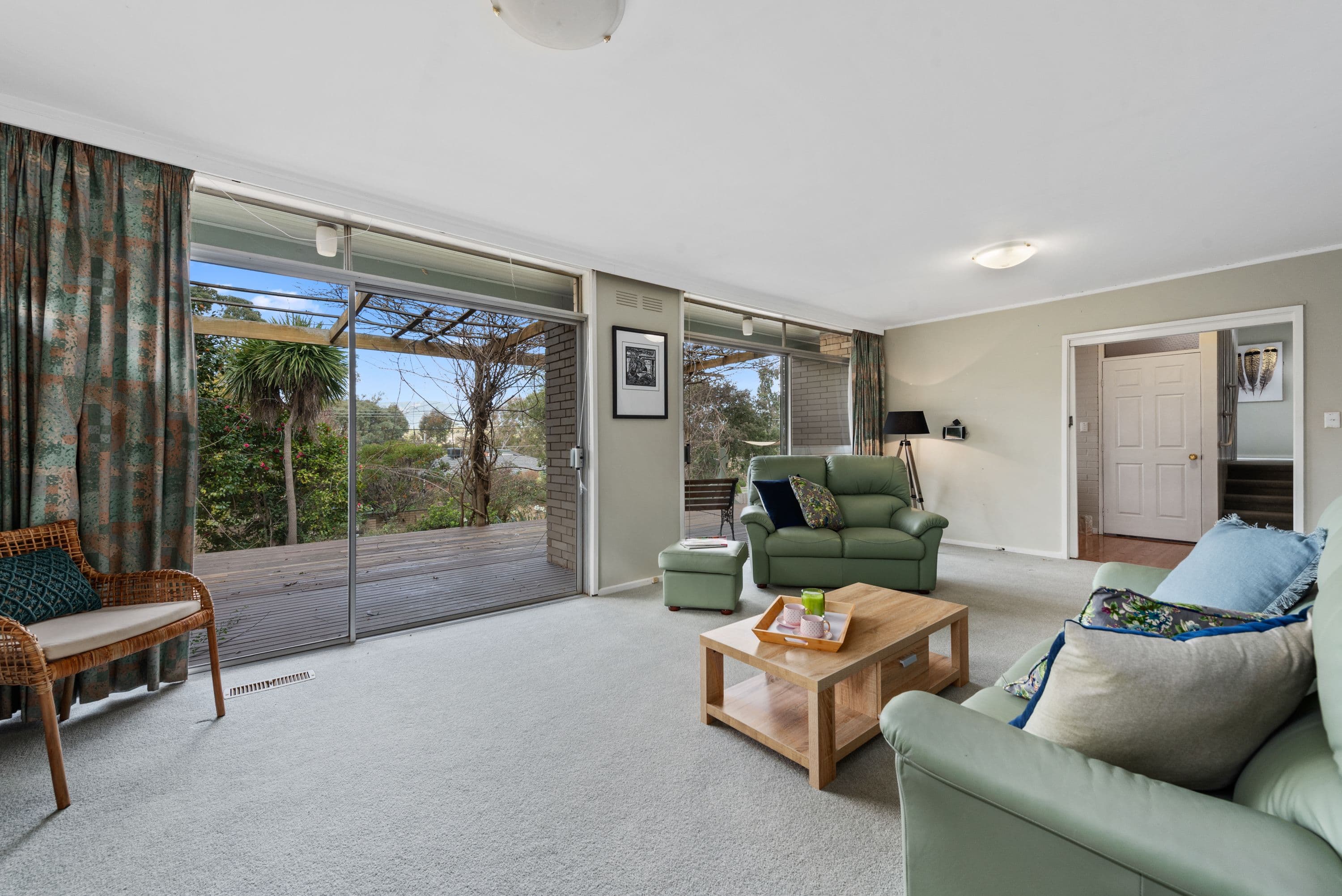 30 Mariana Avenue, Croydon South VIC 3136, Croydon South - Thumbnail 4