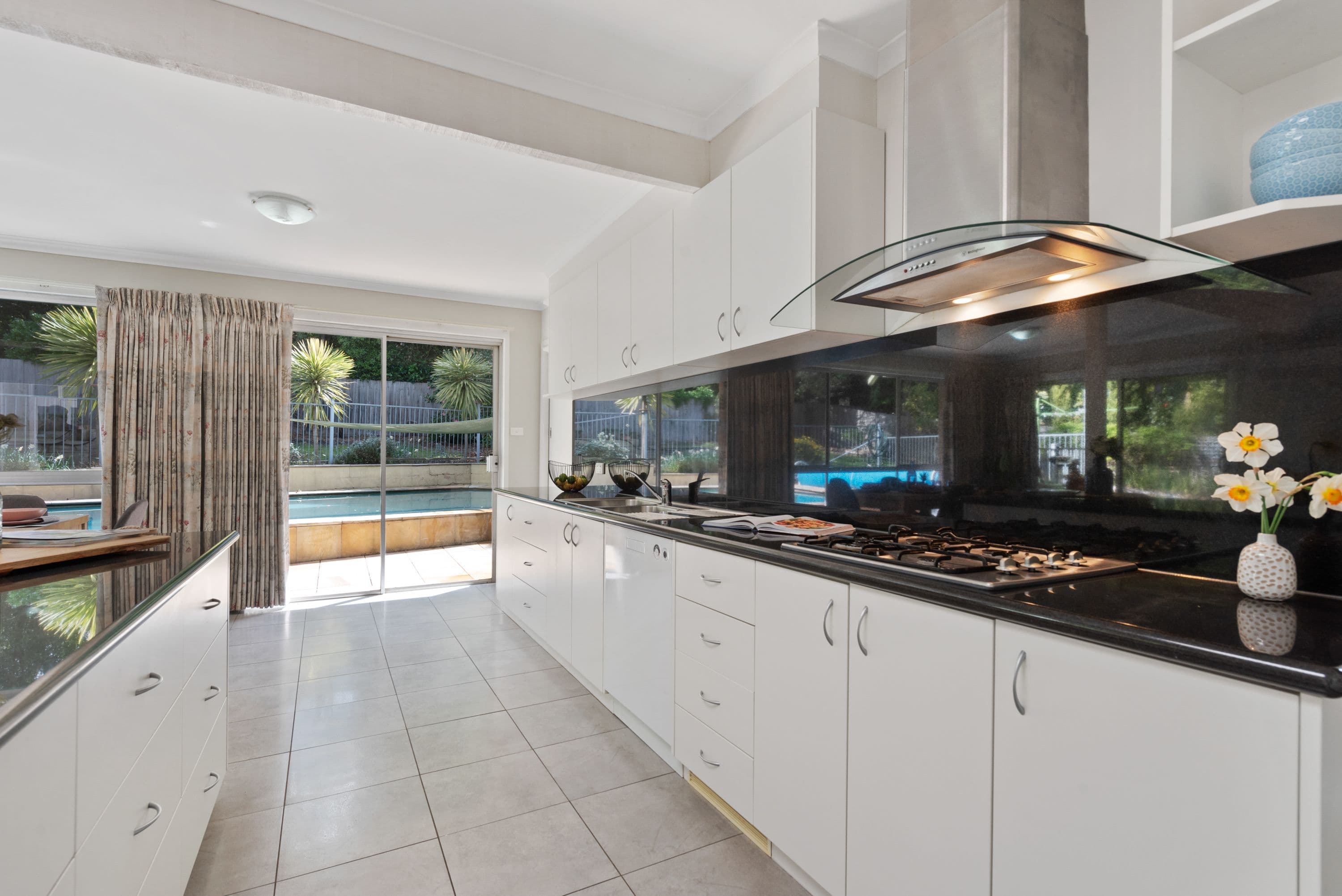 30 Mariana Avenue, Croydon South VIC 3136, Croydon South - Thumbnail 5