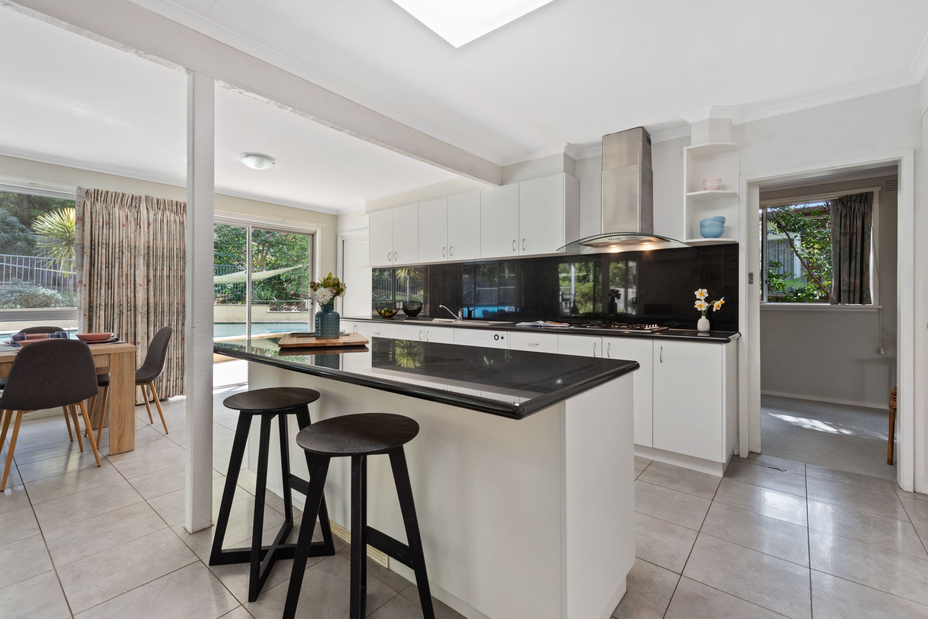 30 Mariana Avenue, Croydon South VIC 3136, Croydon South - Thumbnail 6