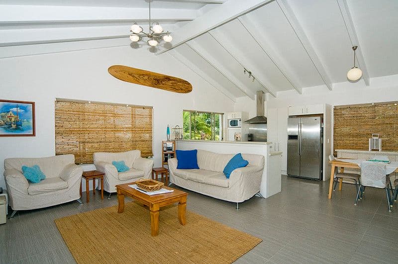 4 Culla Culla Street, BATTERY HILL QLD 4551, Battery Hill - Thumbnail 4