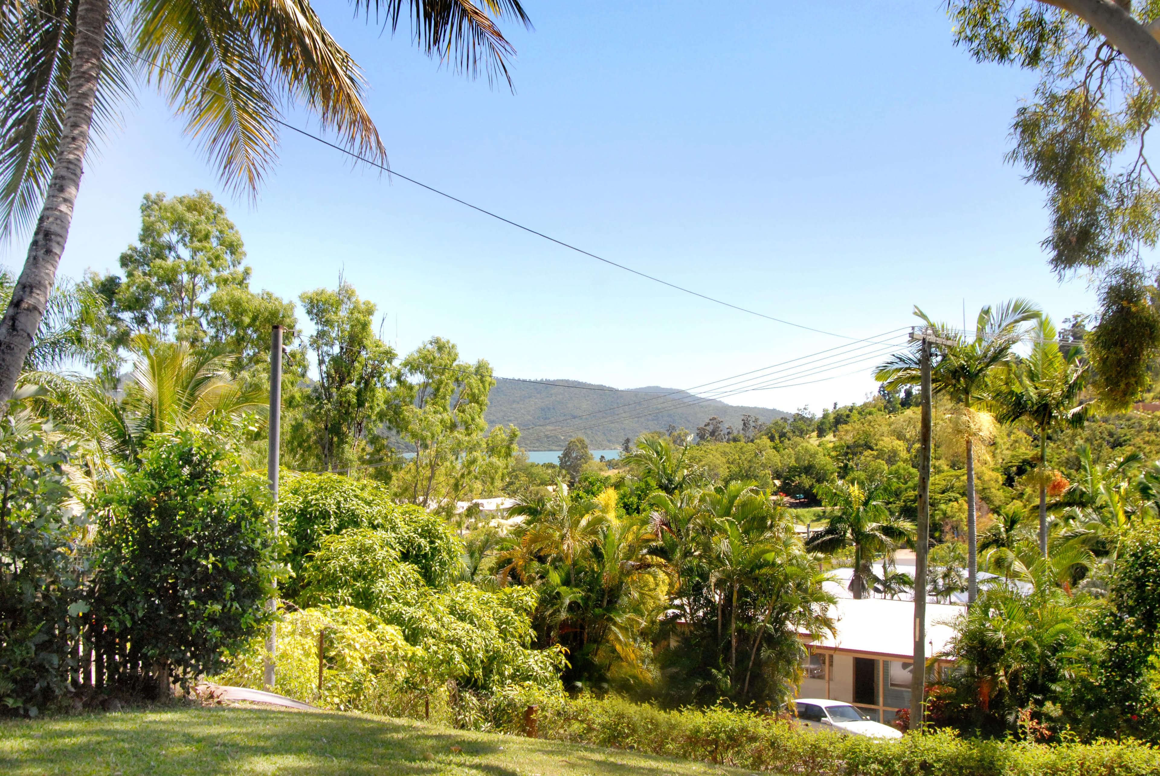 6 Balaka Street, Cannonvale QLD 4802, Cannonvale - Thumbnail 3