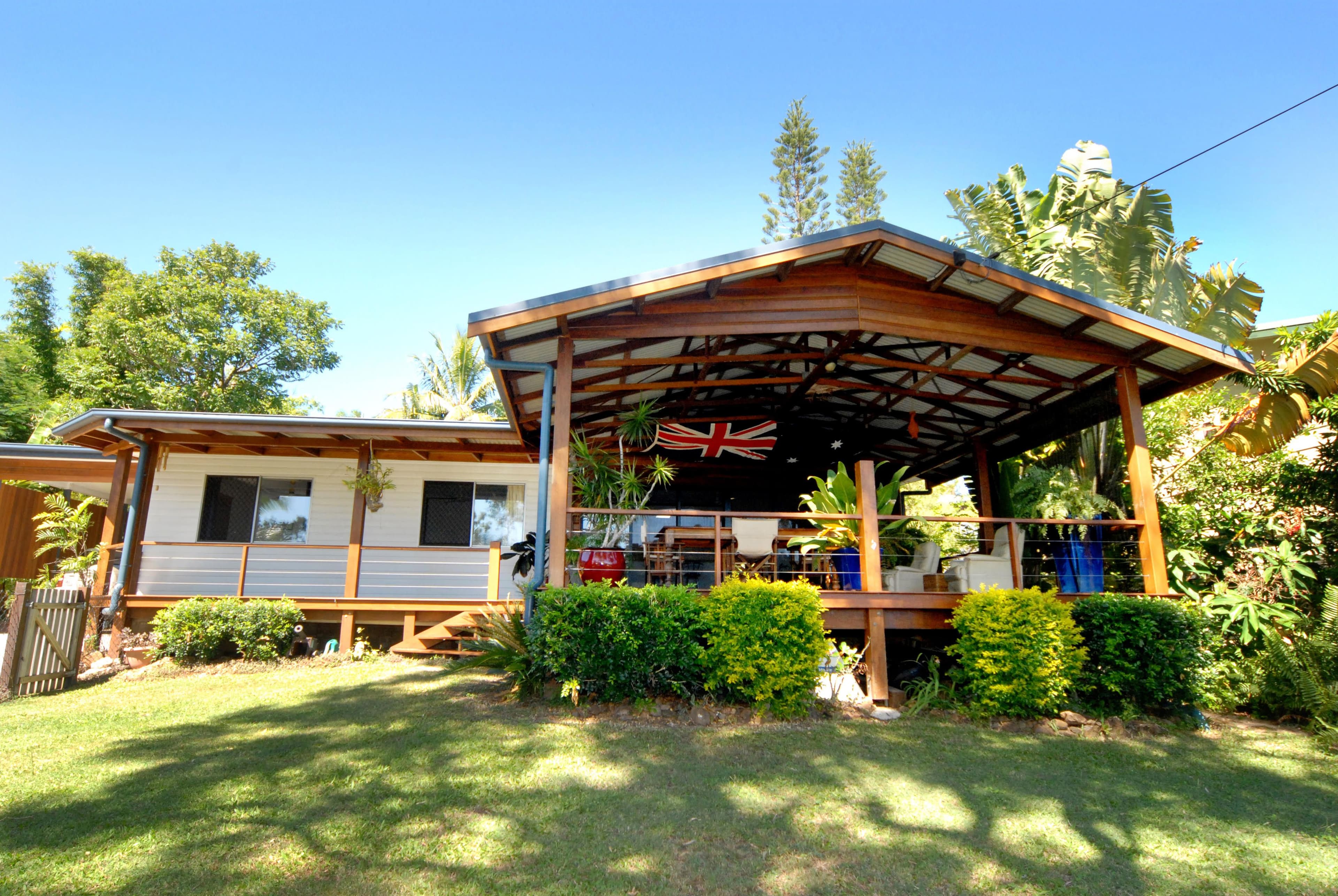 6 Balaka Street, Cannonvale QLD 4802, Cannonvale - Thumbnail 5