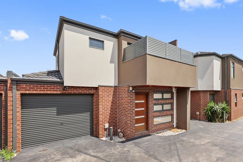 2/13 Oliver Court, Fawkner - Image 1
