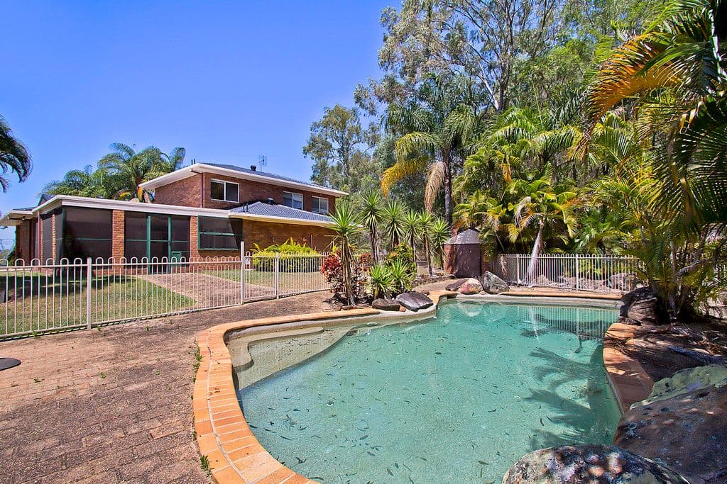 31 Coorumbene Court, TALLAI QLD 4213, Tallai - Thumbnail 2