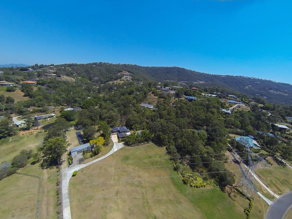 31 Coorumbene Court, TALLAI QLD 4213, Tallai - Thumbnail 5