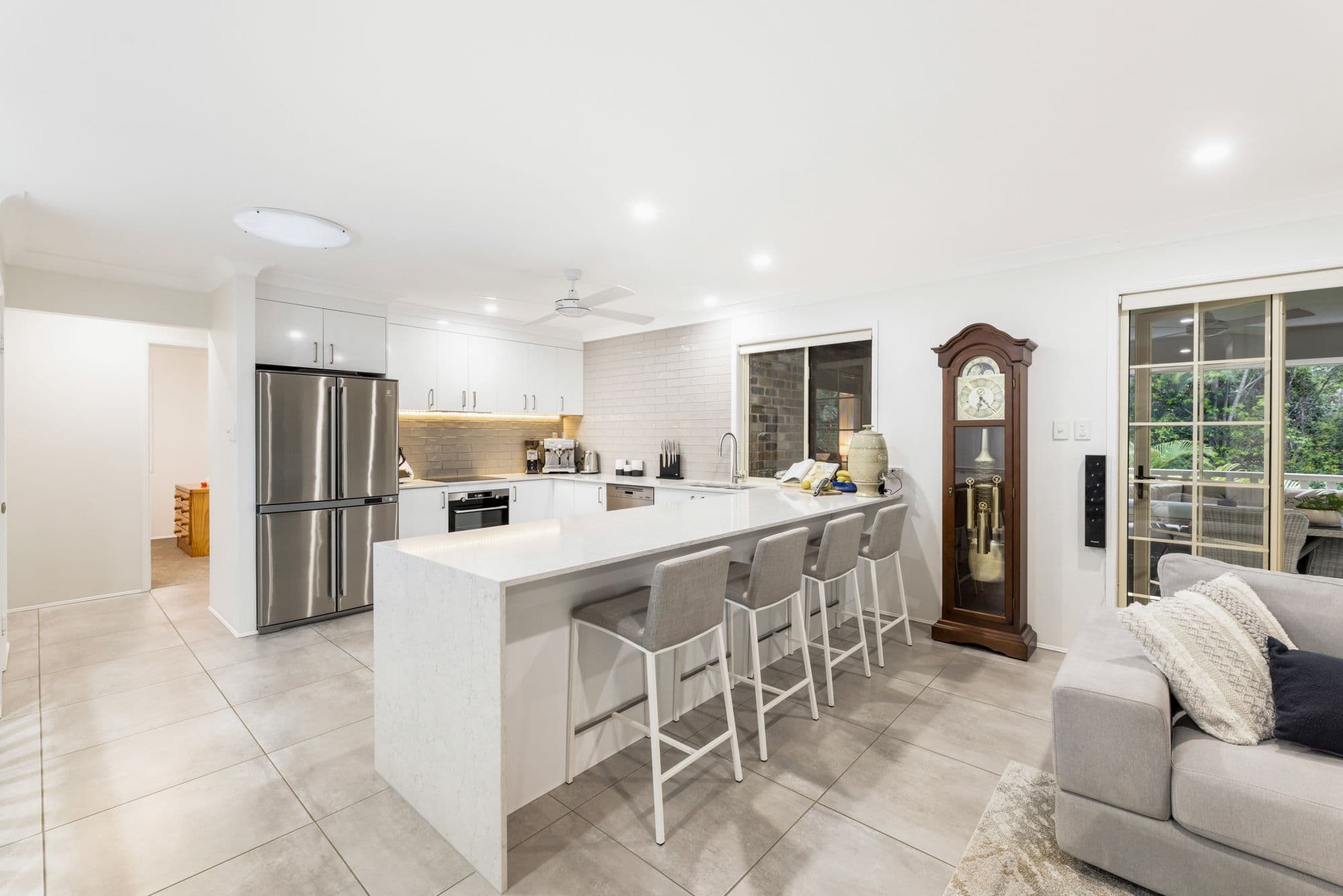 20 Kingfisher Place, Chapel Hill QLD 4069, Chapel Hill - Thumbnail 3