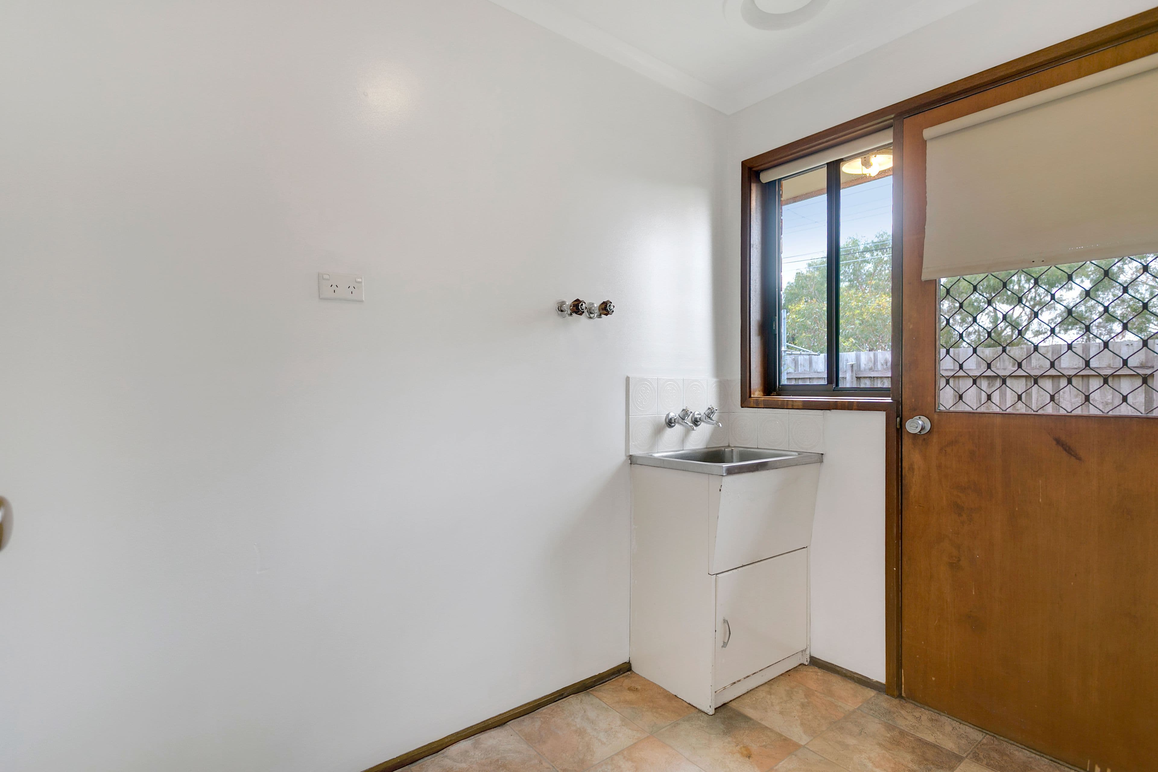 11 Hood Street, Frankston VIC 3199, Frankston - Thumbnail 6